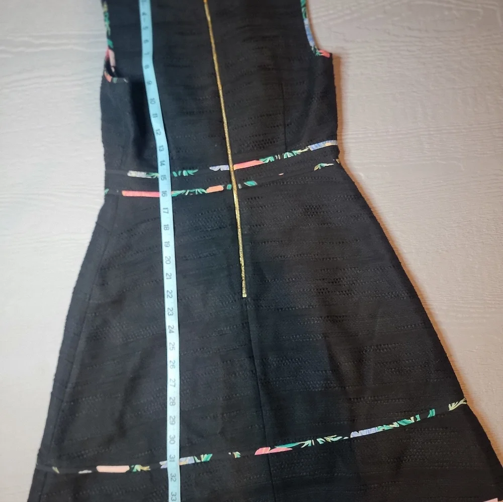 ♡ Kate spade Black Sleeveless Fit-and-Flare Dress with Floral Details B-18